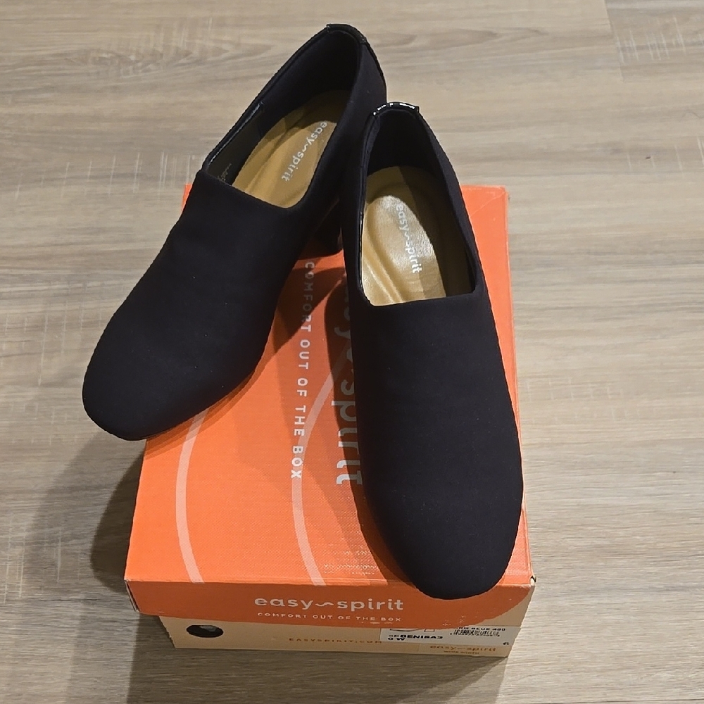 Easy Spirit Slip On Dress Pumps